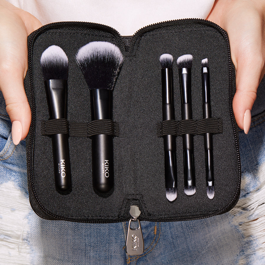 TRAVEL BRUSH SET